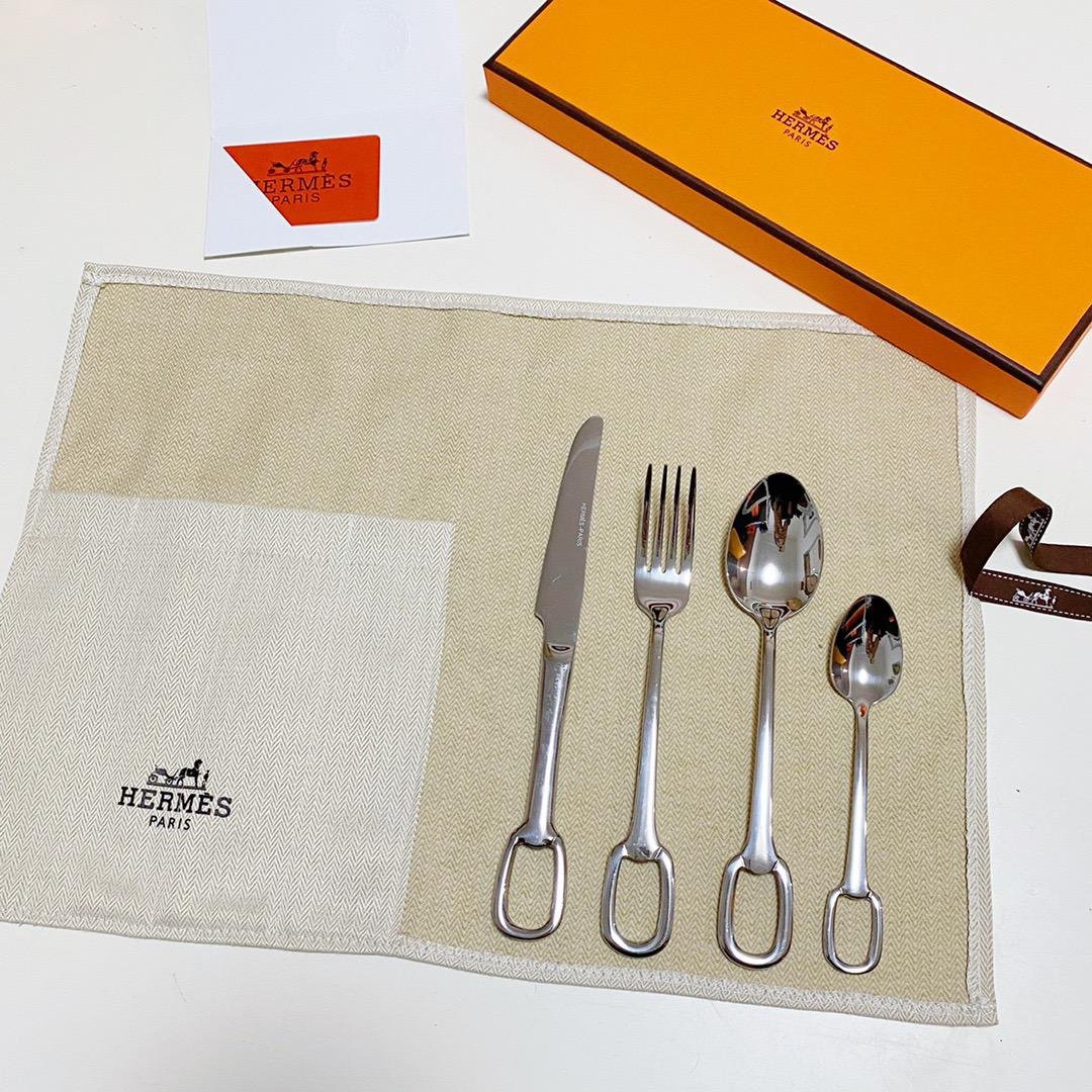 Hermes cutlery set for one person, Gold or Silver,  and black color - Image 5 of 5